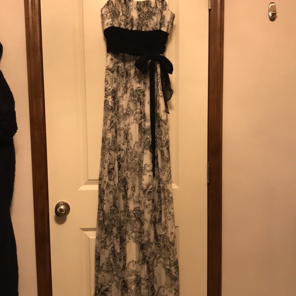 Romantic Black and white BCBG gown